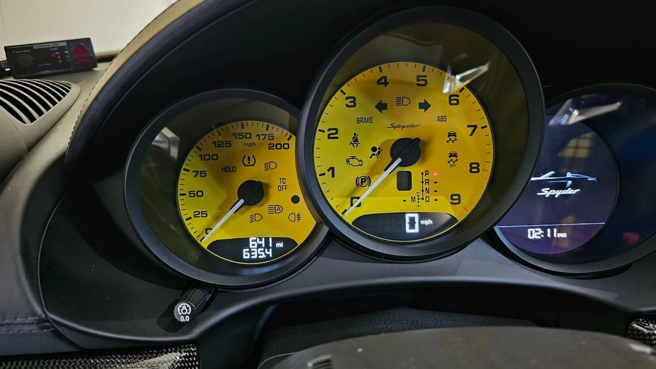 2024 Porsche 718 Boxster Spyder - Image 7 of 9
