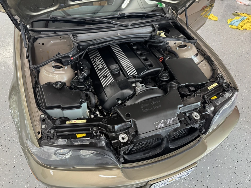 2005 BMW E46 330i & 330Ci - Image 4 of 6