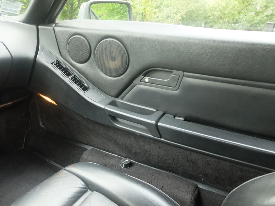 1988 Porsche 928 S4 - Image 16 of 18