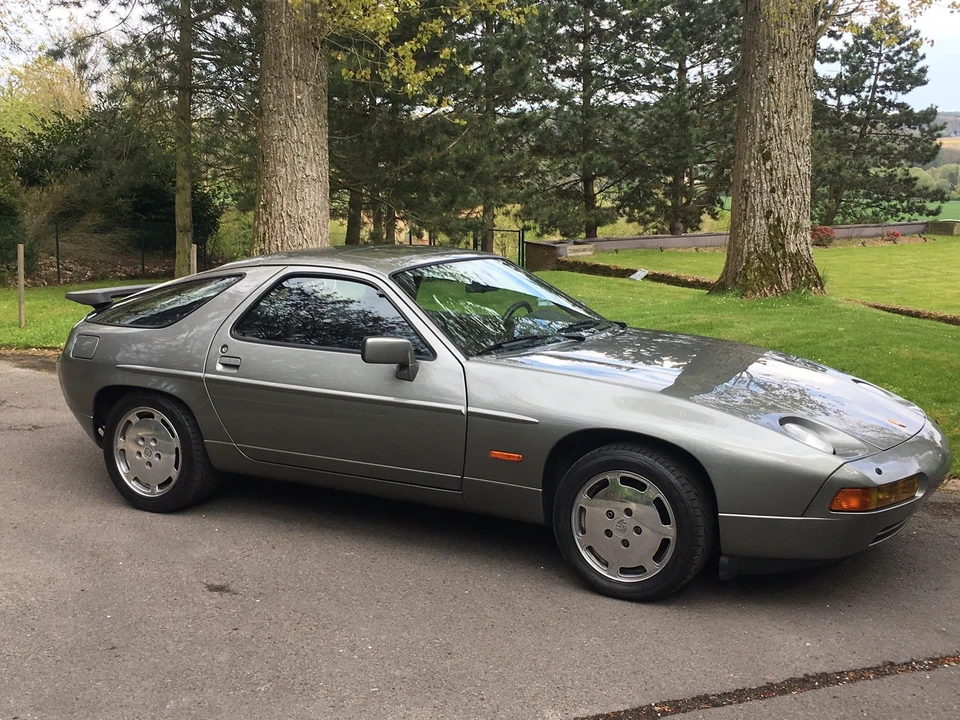 1988 Porsche 928 S4 - Image 2 of 18