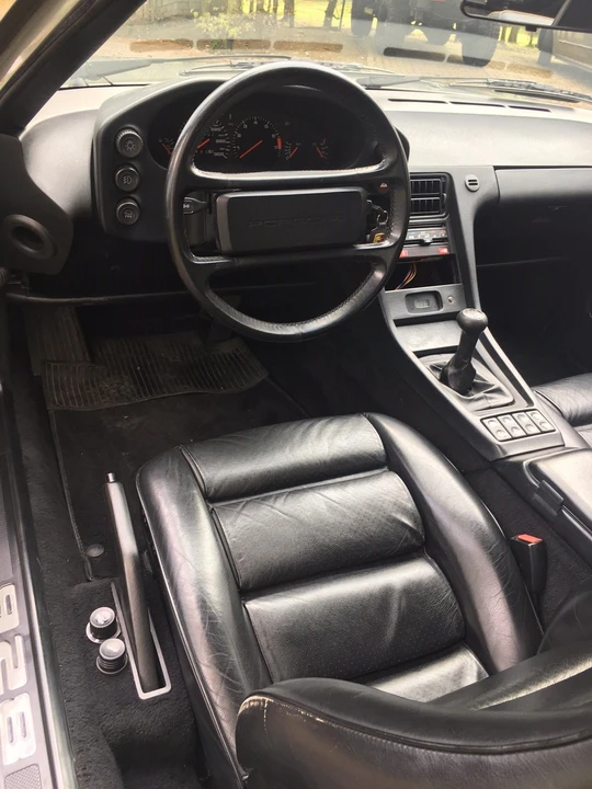 1988 Porsche 928 S4 - Image 6 of 18