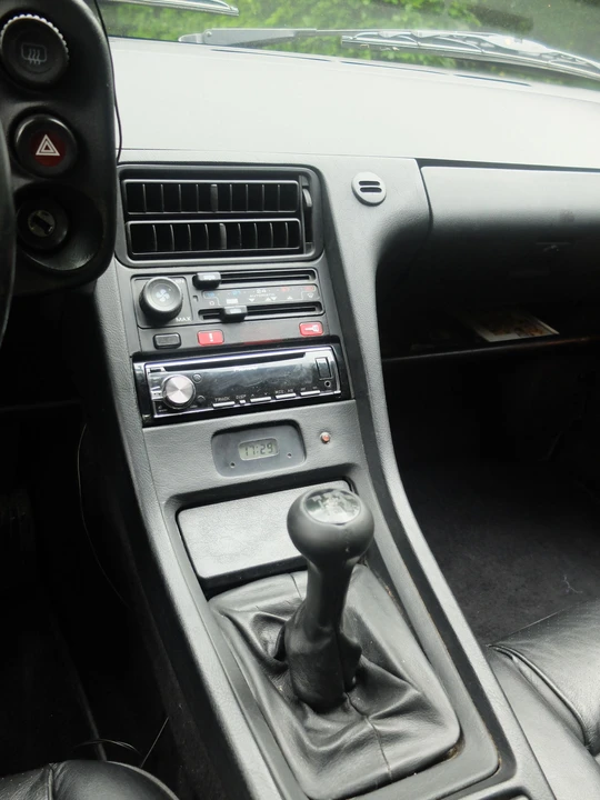 1988 Porsche 928 S4 - Image 15 of 18
