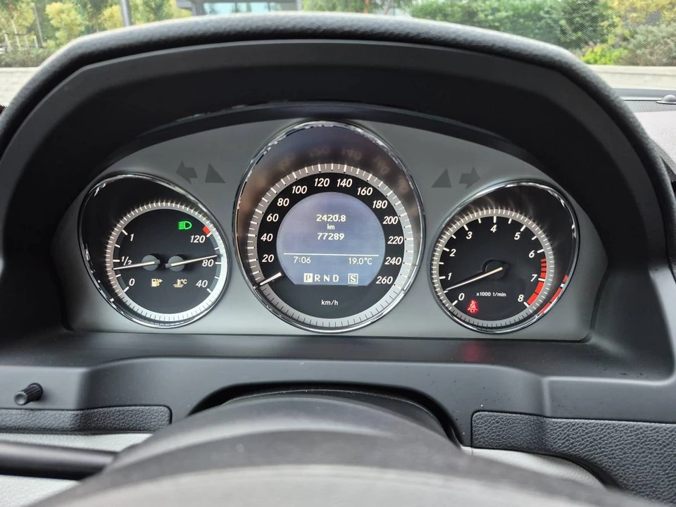2009 Mercedes-Benz W204 C-Class - Image 16 of 18