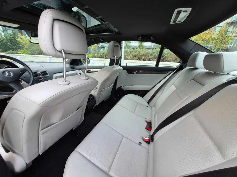 2009 Mercedes-Benz W204 C-Class - Image 11 of 18