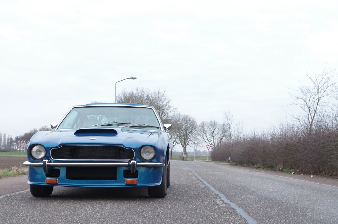 Aston Martin AM V8 - Image 12 of 22