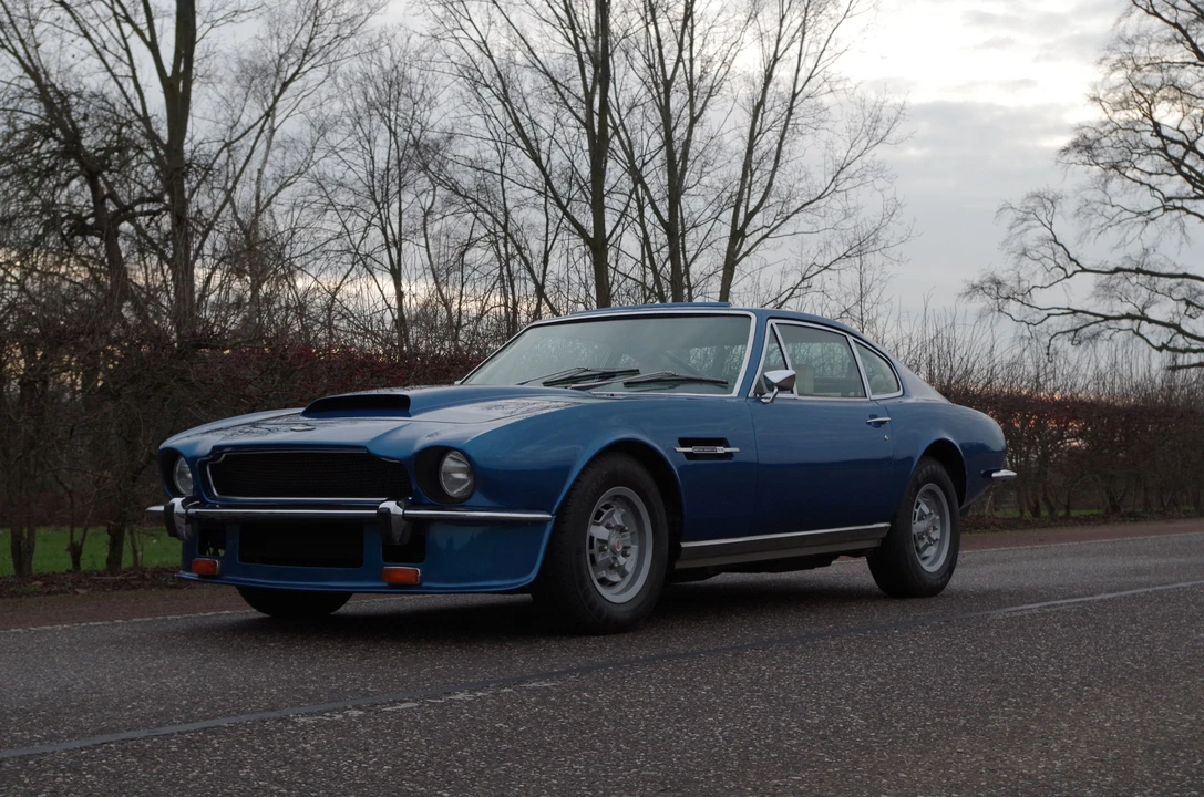 Aston Martin AM V8 - Image 8 of 22