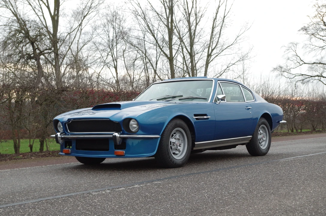 Aston Martin AM V8 - Image 3 of 22