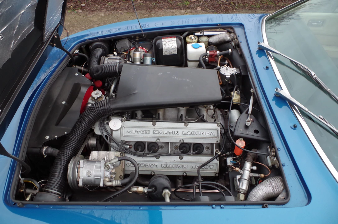 Aston Martin AM V8 - Image 14 of 22