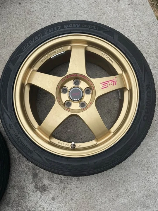 Parts & Memorabilia Other Wheels - Image 3 of 8