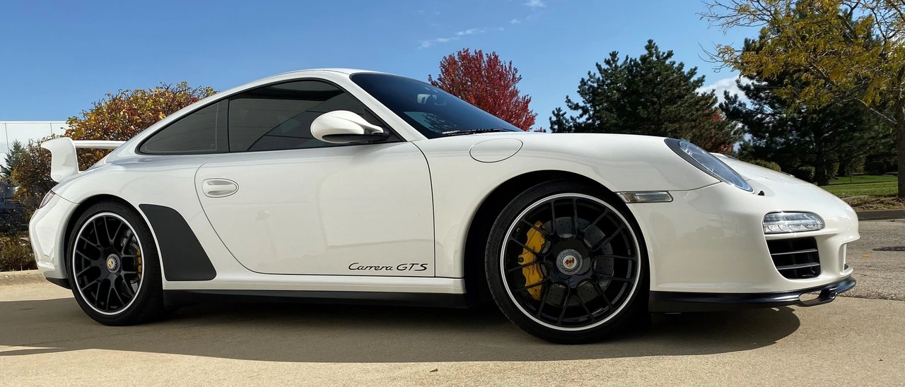 2011 Porsche 911 - Image 2 of 8