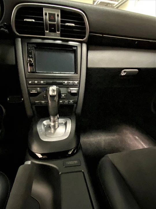 2011 Porsche 911 - Image 6 of 8