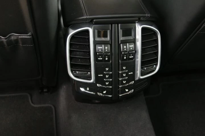 2013 Porsche 958 Cayenne Turbo - Image 8 of 31