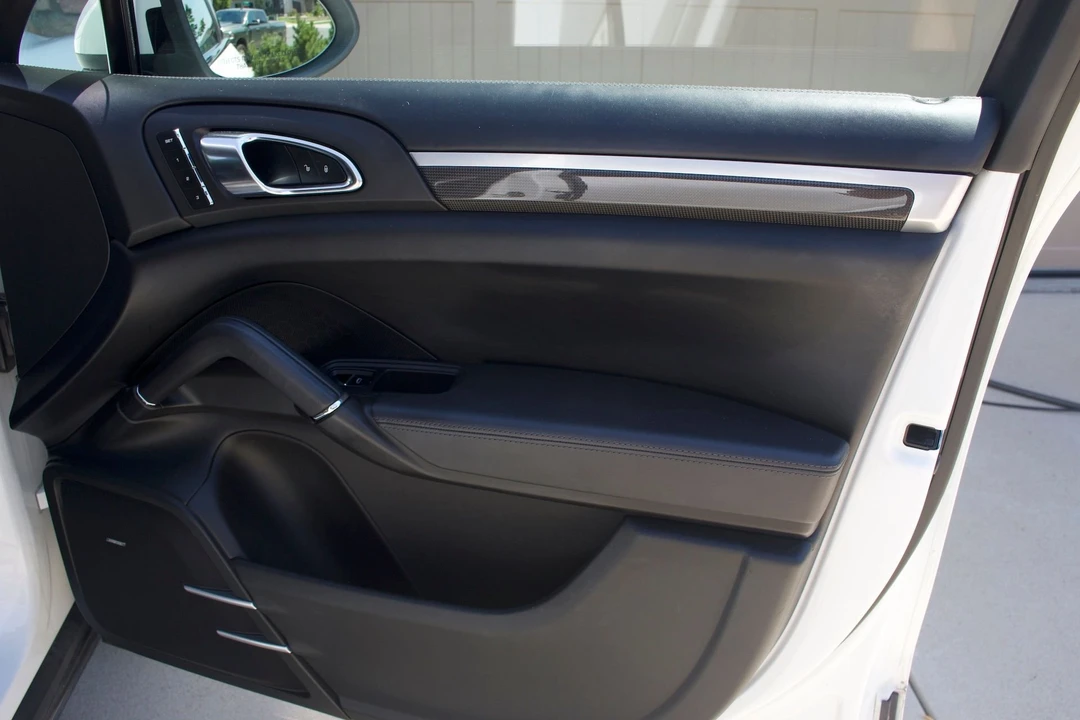 2013 Porsche 958 Cayenne Turbo - Image 10 of 31