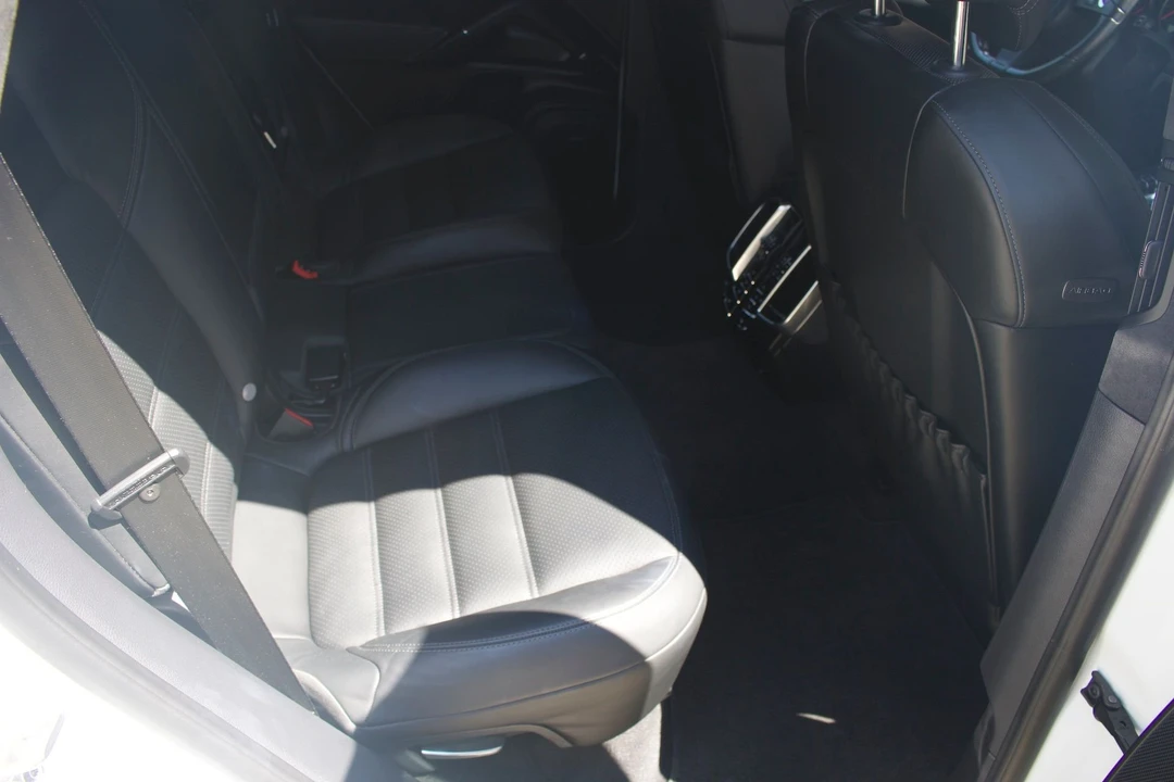 2013 Porsche 958 Cayenne Turbo - Image 14 of 31