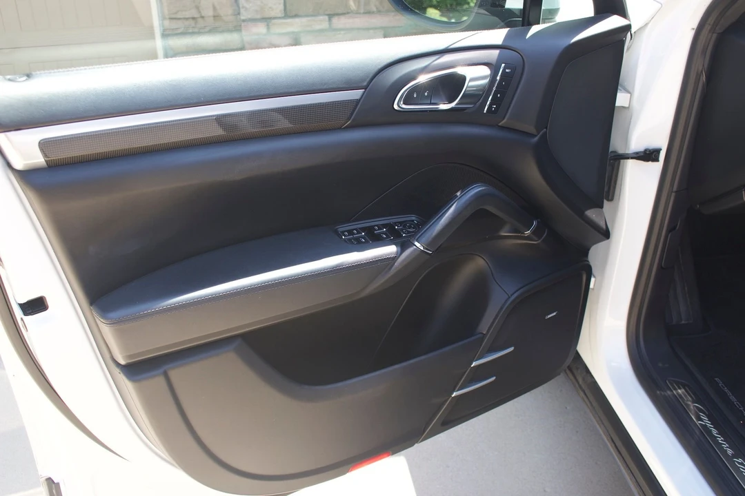 2013 Porsche 958 Cayenne Turbo - Image 18 of 31
