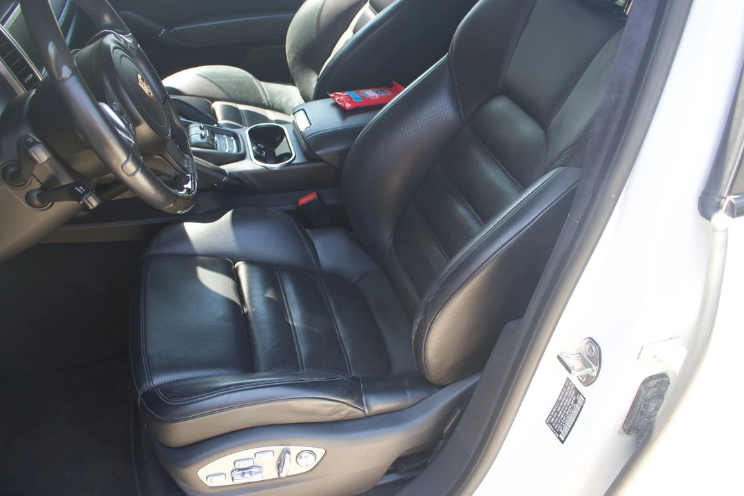 2013 Porsche 958 Cayenne Turbo - Image 19 of 31