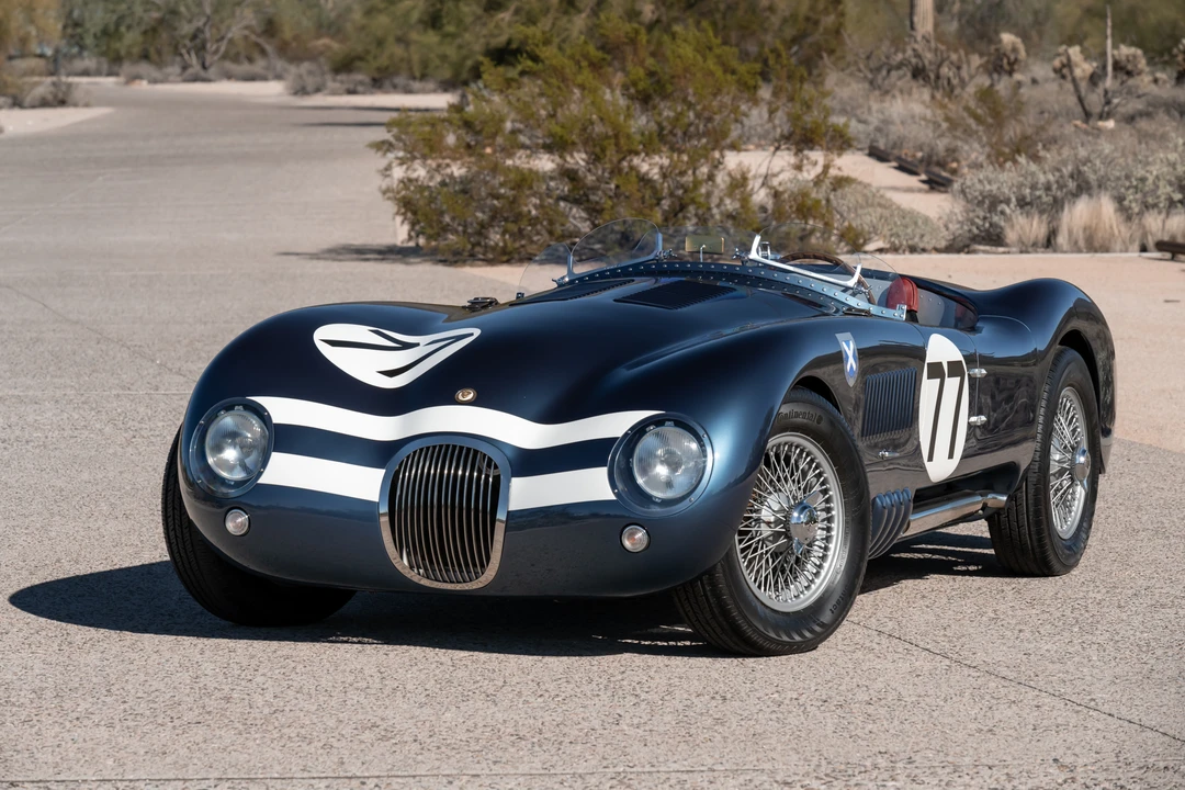 Jaguar Replica - Image 3 of 31