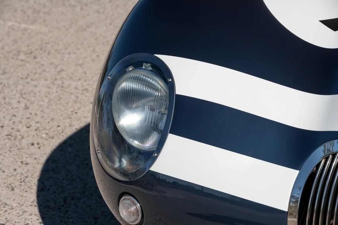 Jaguar Replica - Image 29 of 31