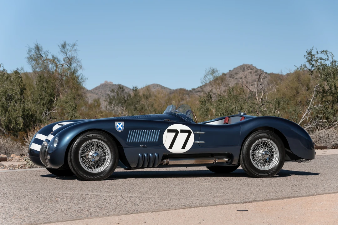 Jaguar Replica - Image 11 of 31