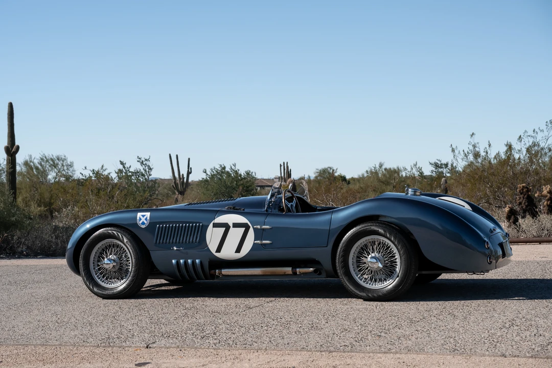 Jaguar Replica - Image 12 of 31