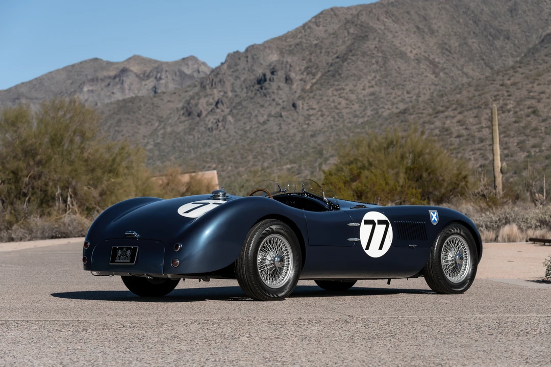 Jaguar Replica - Image 20 of 31