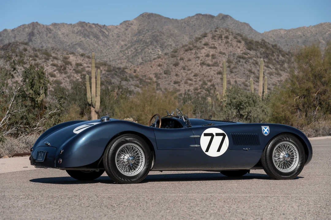 Jaguar Replica - Image 21 of 31