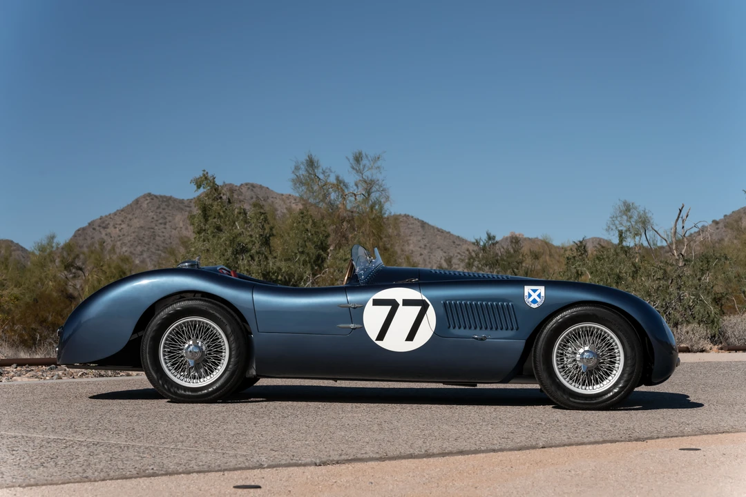 Jaguar Replica - Image 23 of 31