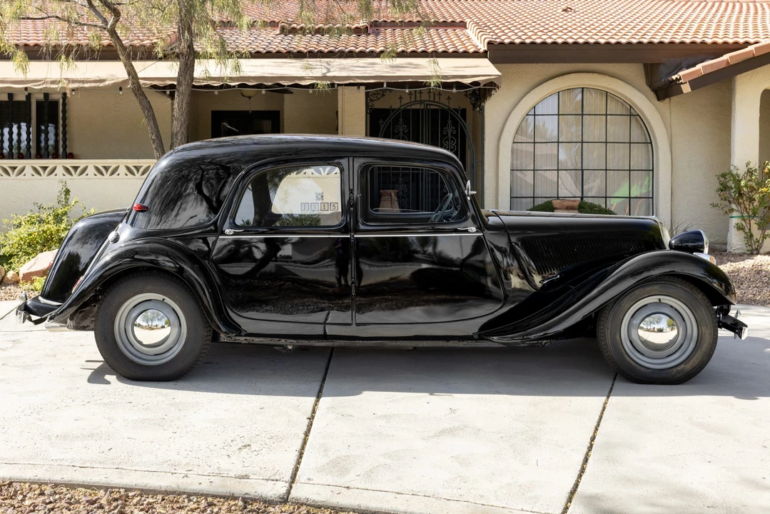 1954 Citroen Traction Avant - Image 4 of 31