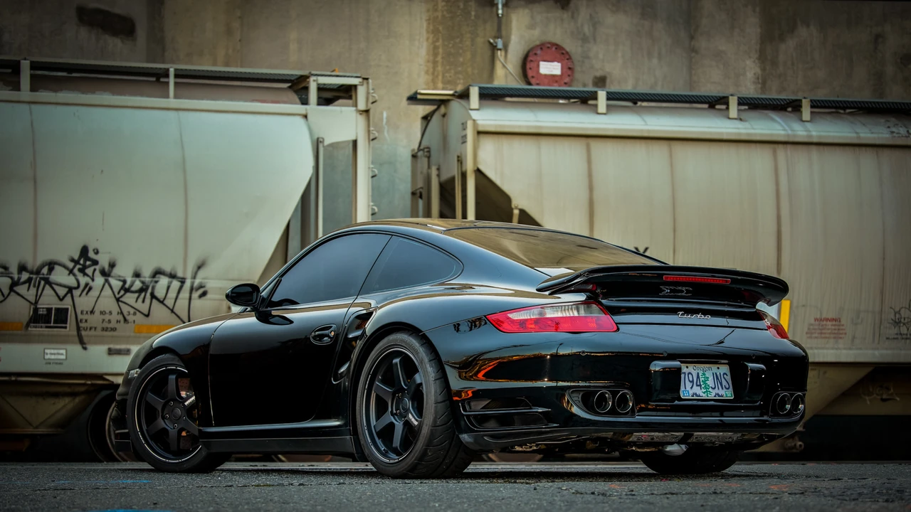 2007 Porsche 997 Turbo - Image 6 of 31