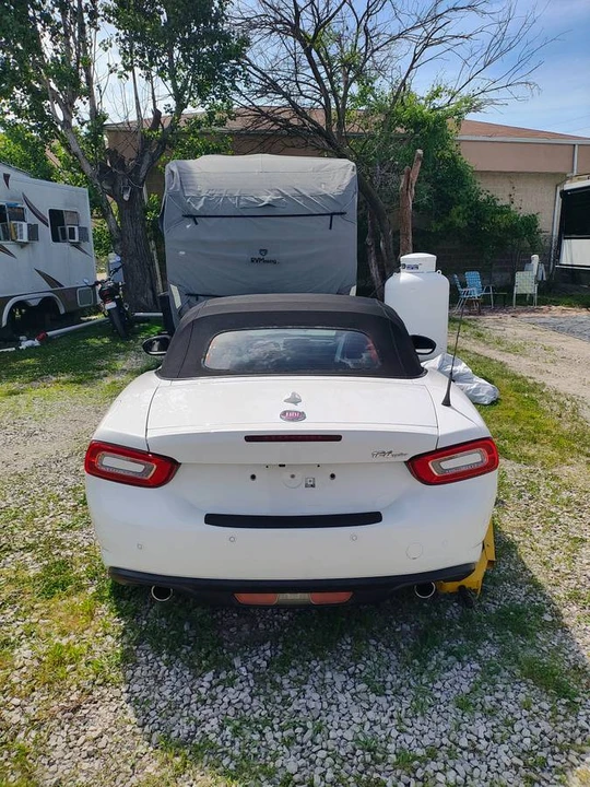 2017 Fiat 124 Spider - Image 7 of 16