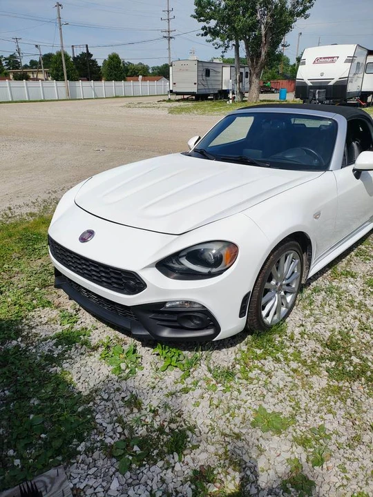 2017 Fiat 124 Spider - Image 10 of 16