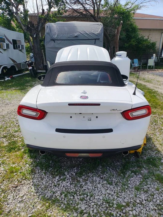 2017 Fiat 124 Spider - Image 4 of 16