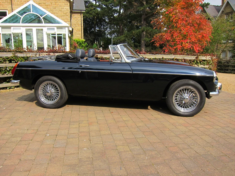 2010 MG MGB Roadster - Image 16 of 31