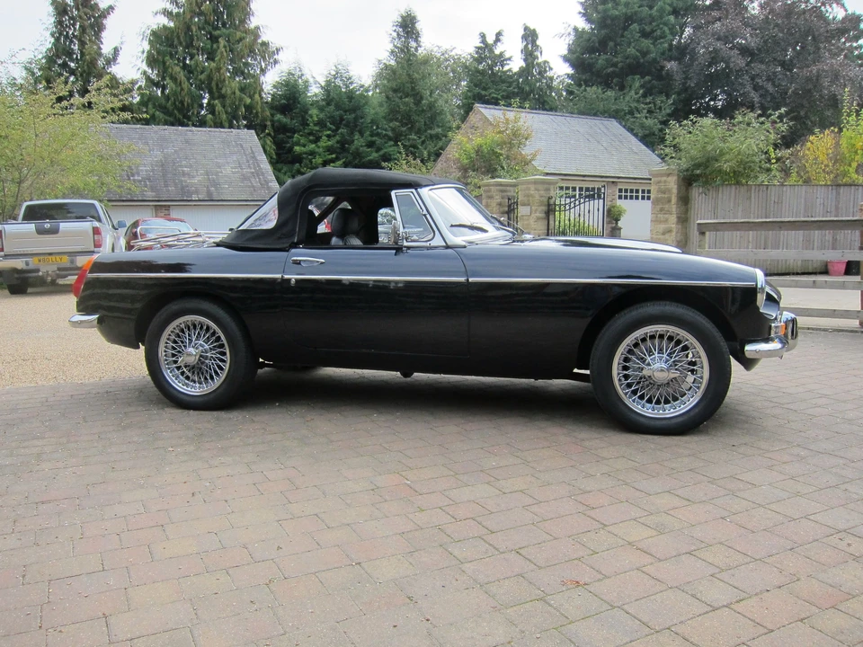 2010 MG MGB Roadster - Image 4 of 31