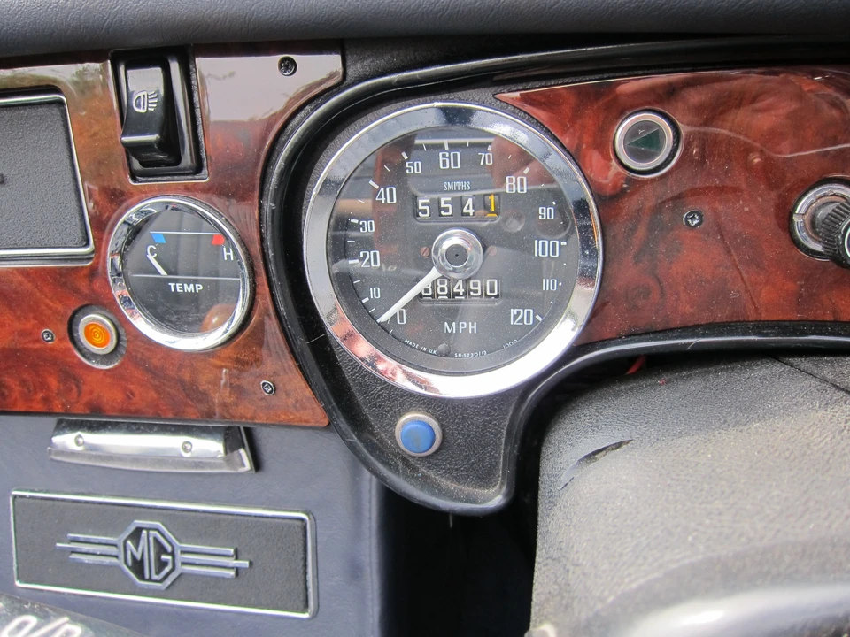 2010 MG MGB Roadster - Image 19 of 31