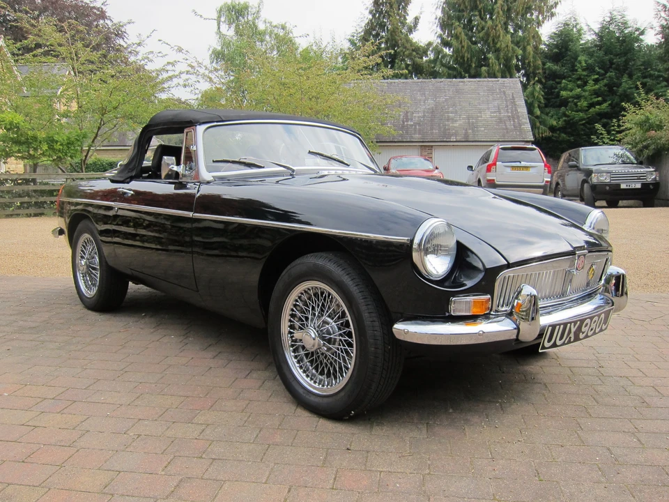 2010 MG MGB Roadster - Image 3 of 31