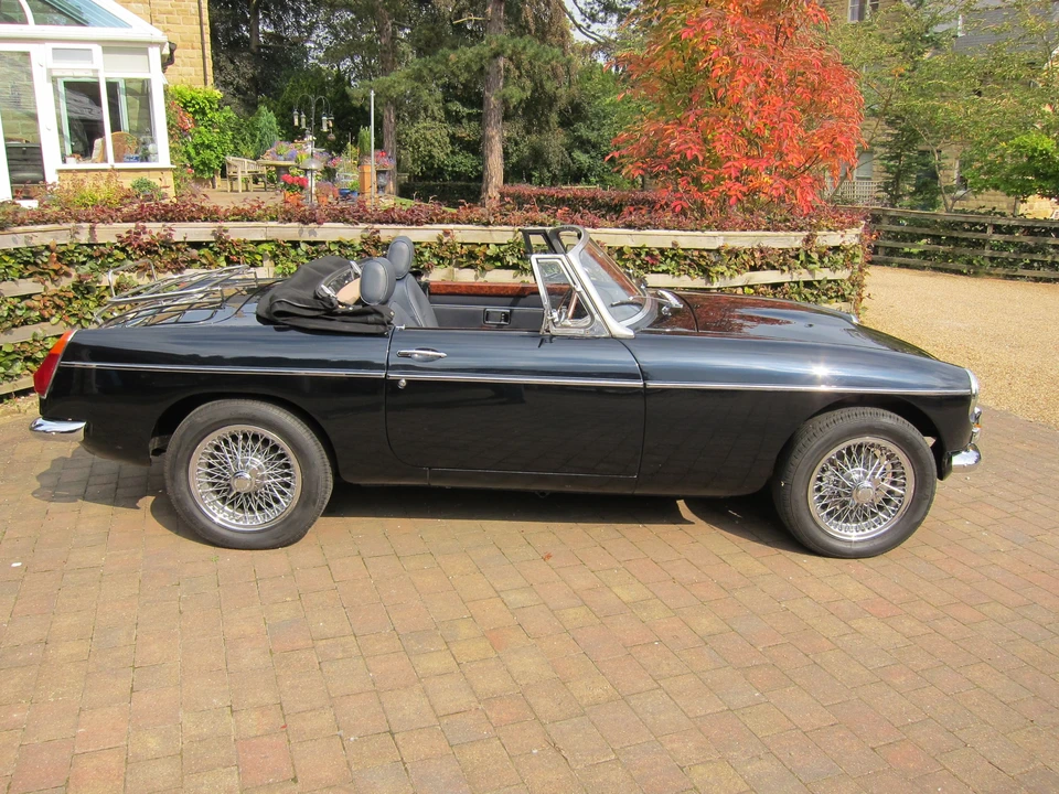 2010 MG MGB Roadster - Image 10 of 31
