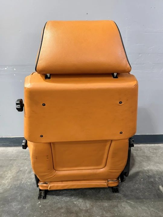 Parts & Memorabilia Seats & Interior - Image 25 of 31