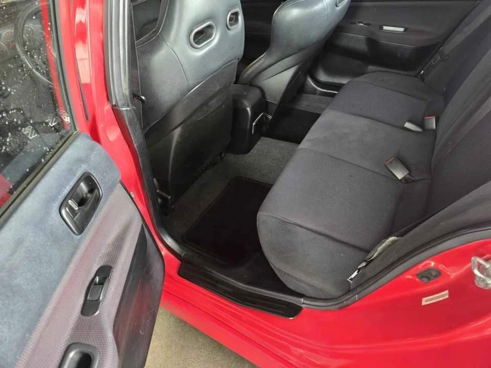 Mitsubishi Lancer Evolution IX 8th Gen - Image 4 of 5