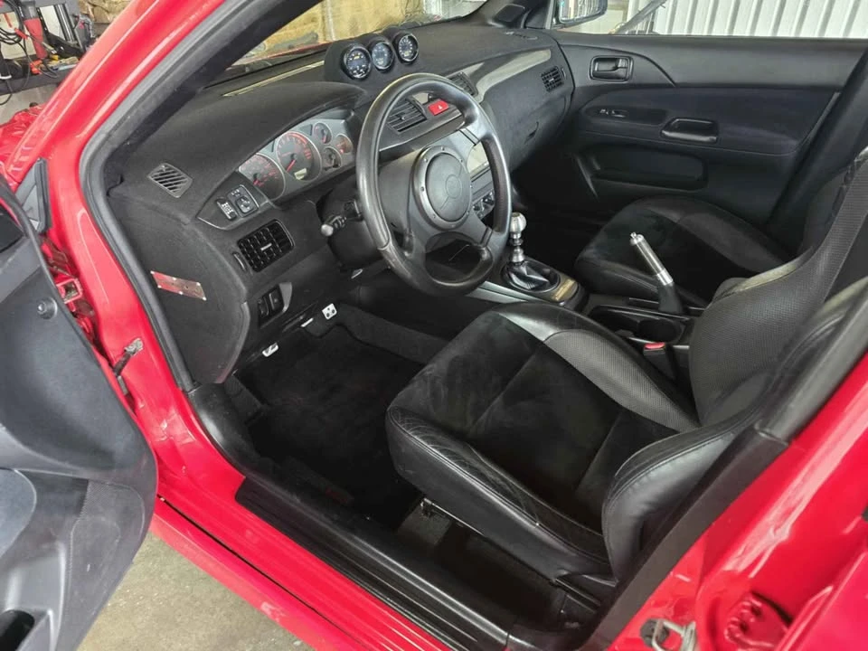 Mitsubishi Lancer Evolution IX 8th Gen - Image 2 of 5
