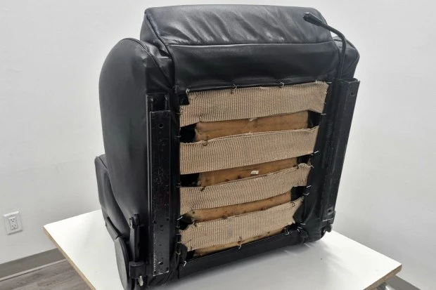 Parts & Memorabilia Seats & Interior - Image 4 of 4