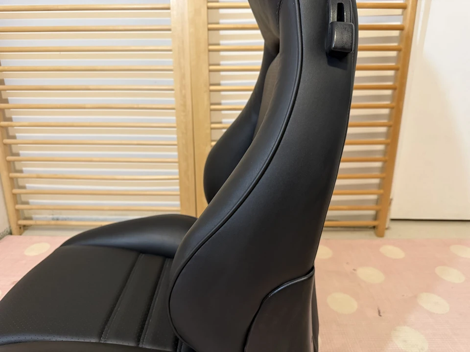 Parts & Memorabilia Seats & Interior - Image 11 of 31