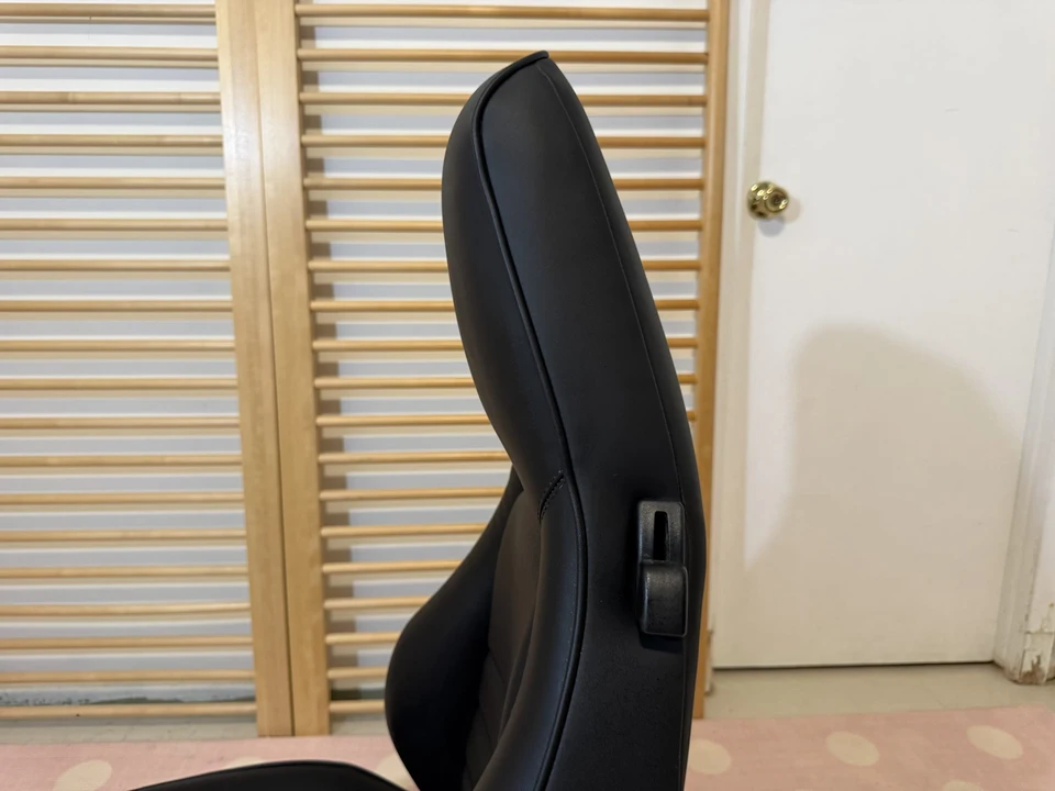 Parts & Memorabilia Seats & Interior - Image 10 of 31