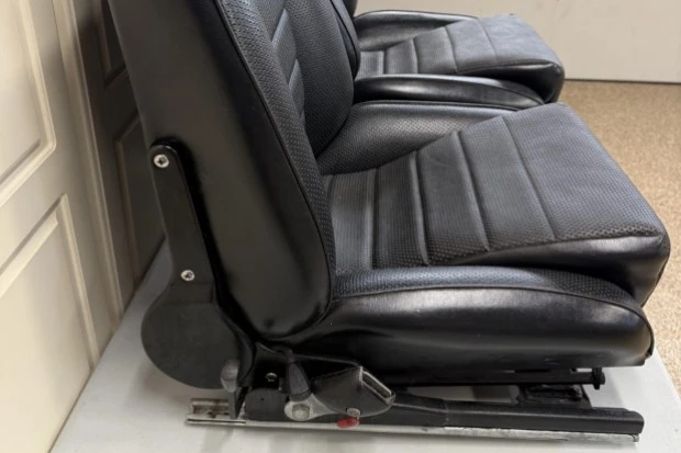 Parts & Memorabilia Seats & Interior - Image 2 of 4