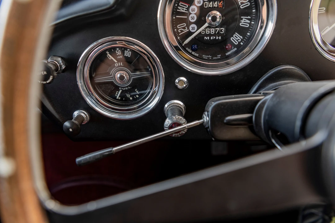Aston Martin DB4 - Image 26 of 31