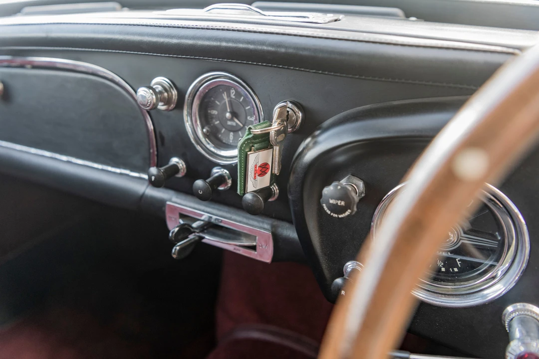 Aston Martin DB4 - Image 27 of 31