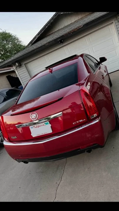 Cadillac CTS - Image 2 of 7