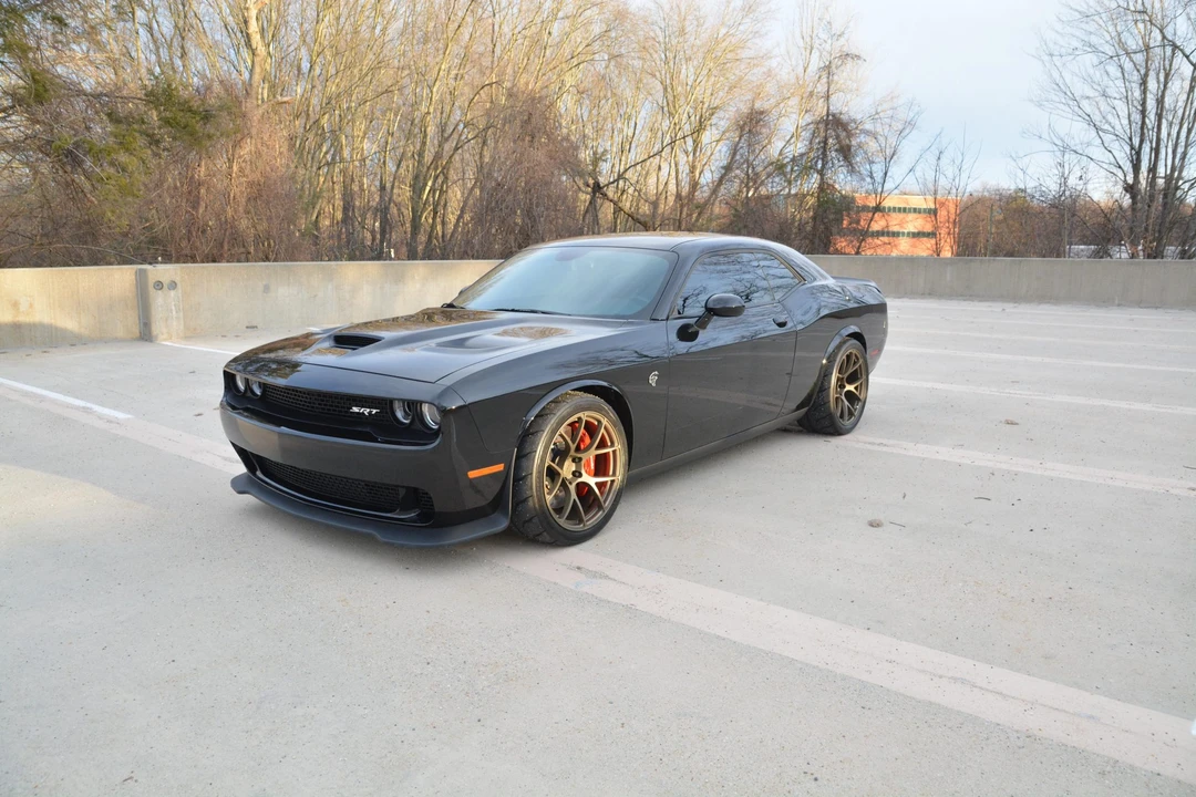 2015 Dodge Challenger SRT Hellcat 3rd Gen - Image 7 of 31