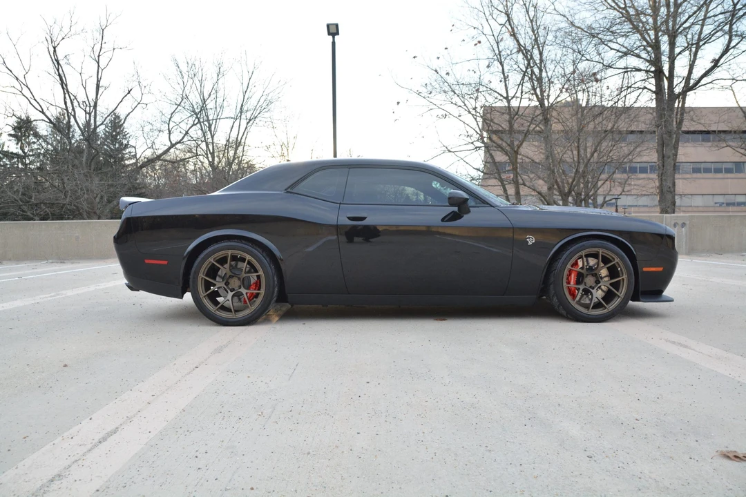 2015 Dodge Challenger SRT Hellcat 3rd Gen - Image 26 of 31