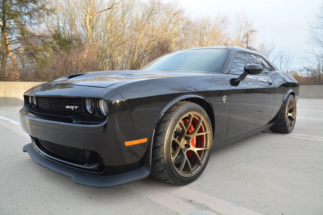 2015 Dodge Challenger SRT Hellcat 3rd Gen - Image 8 of 31